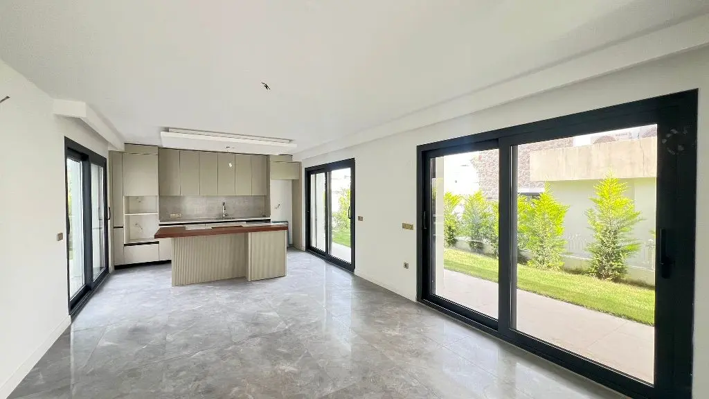 Large kitchen